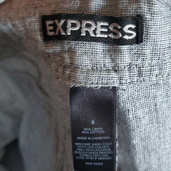 Express Shorts - Picture 2 of 4